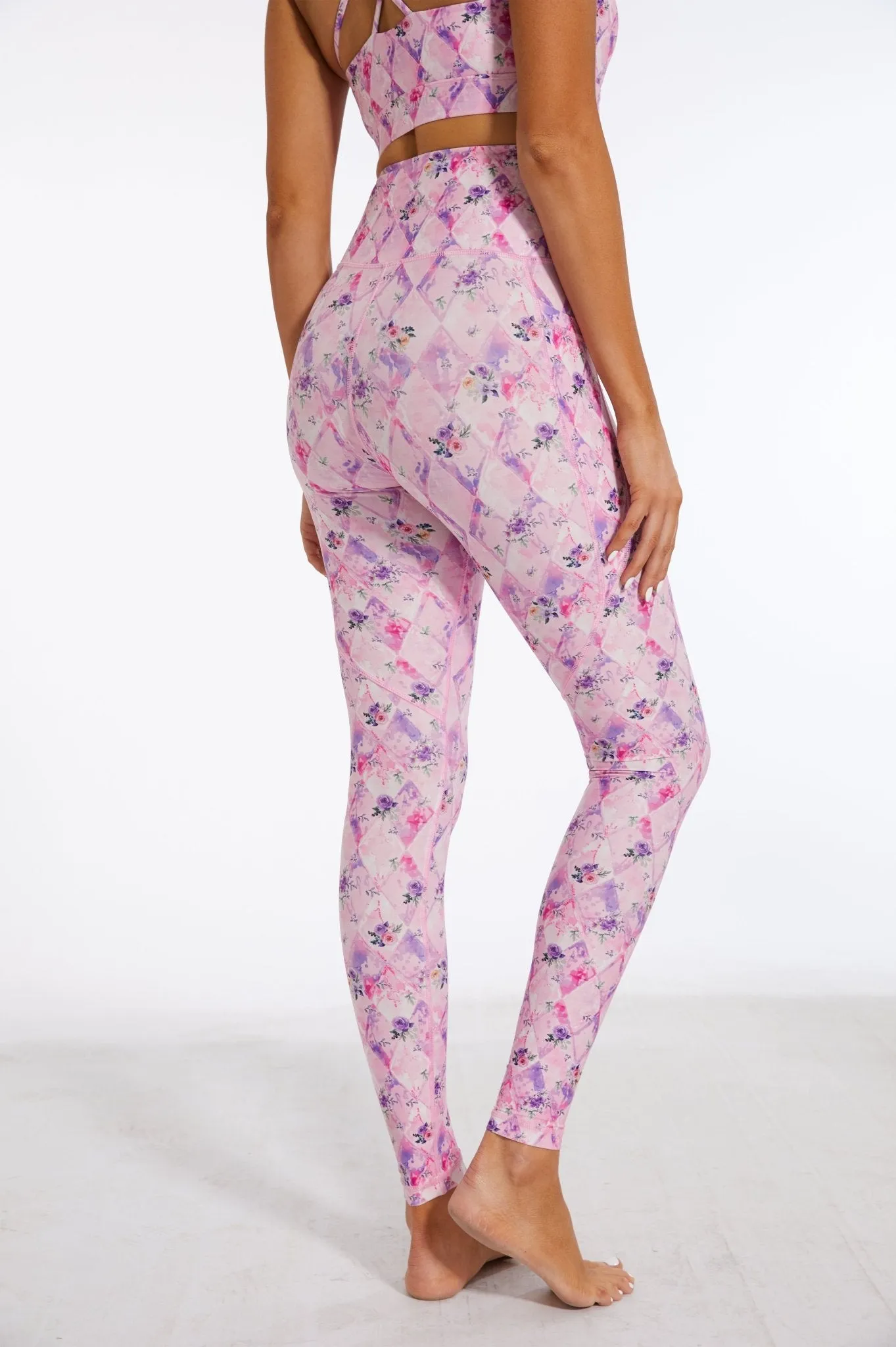 Gentle Pink Rose High-waisted Leggings with Pockets