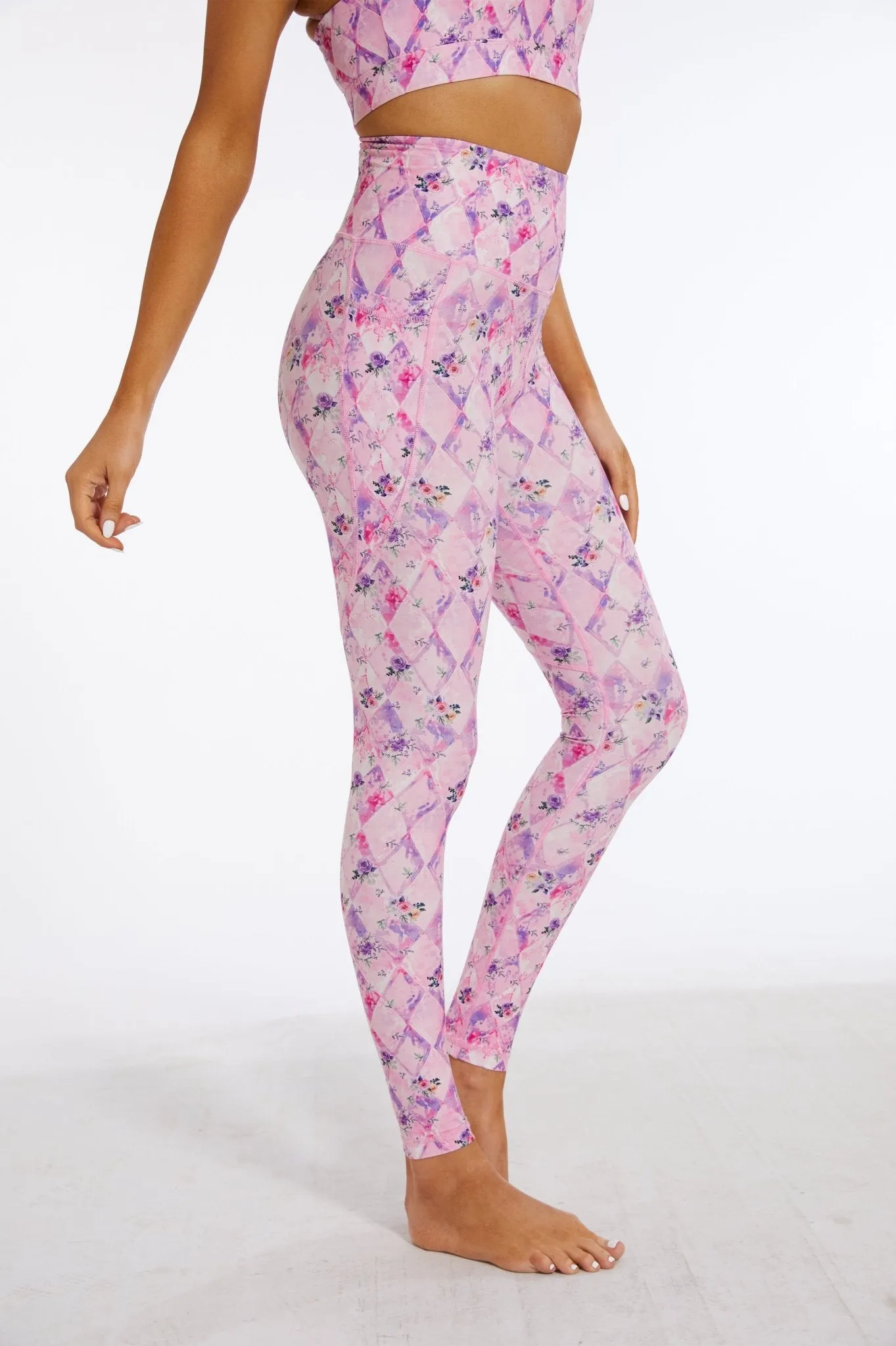 Gentle Pink Rose High-waisted Leggings with Pockets