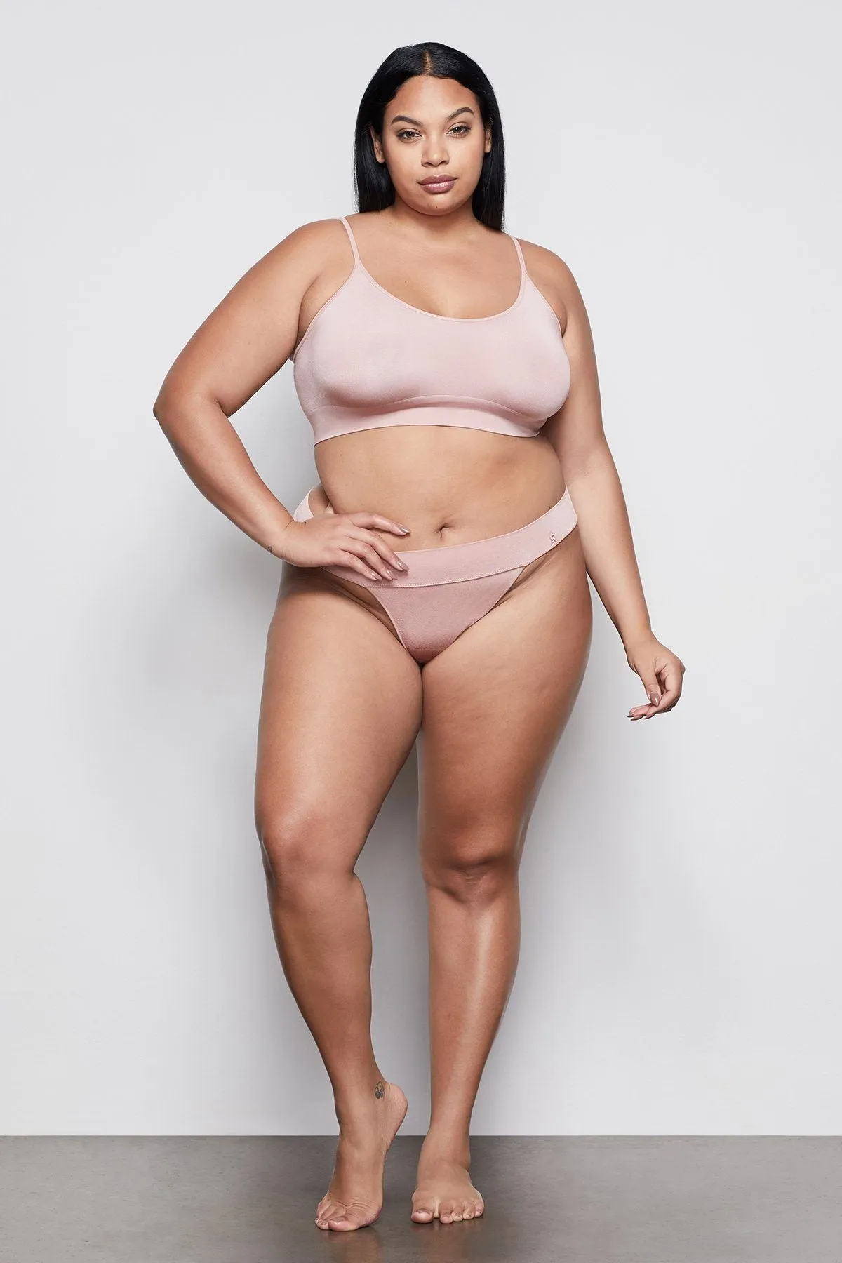 MEDIUM IMPACT STRAPPY SCOOP BRALETTE | BLUSH001