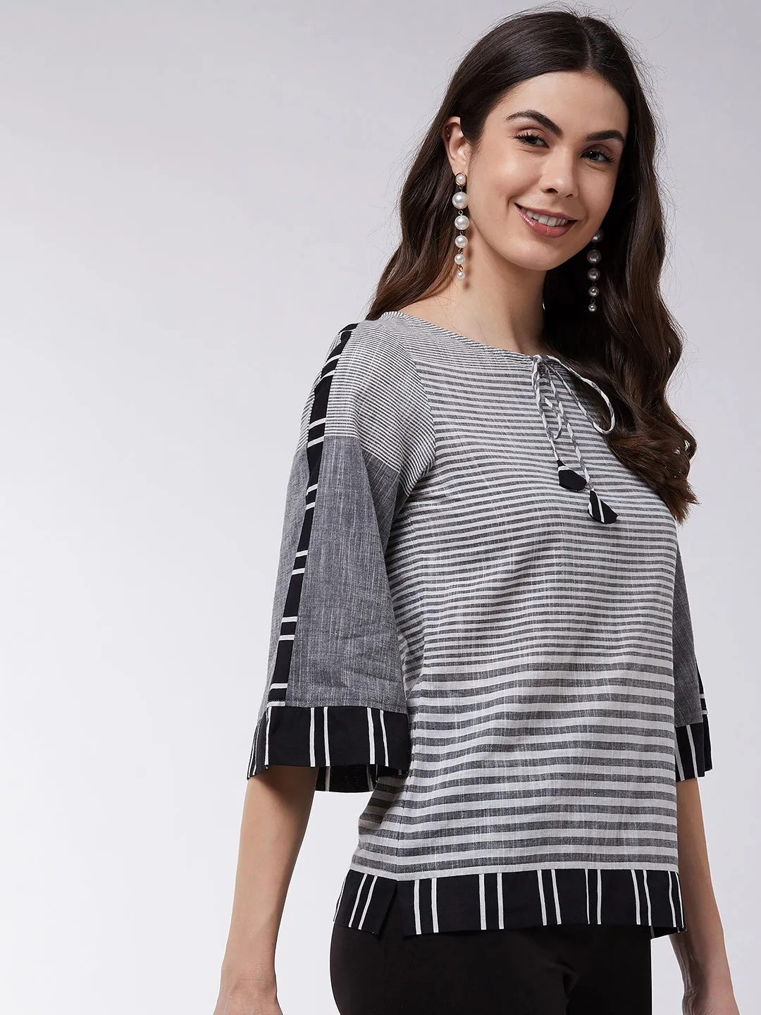 Monocromatic Printed Striped Top