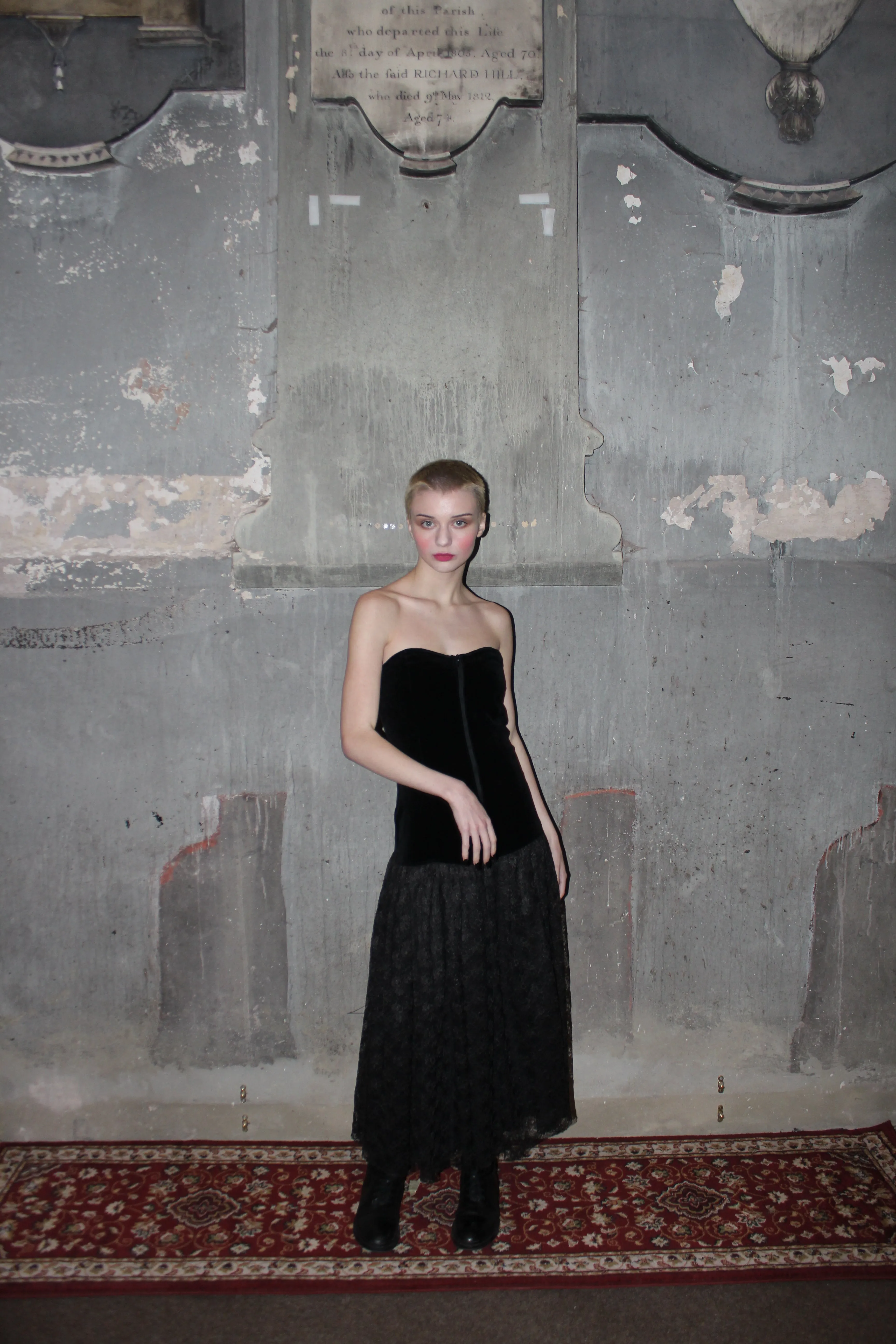 RENT 1980s Black midi velvet prom dress Size 8