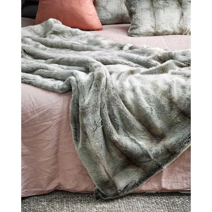 Silver Marten Throw (Faux Fur)